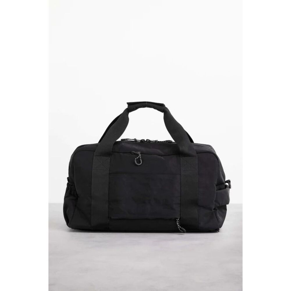 BEIS NWT Convertible Sport Duffle Backpack Bag in Black - Picture 7 of 10